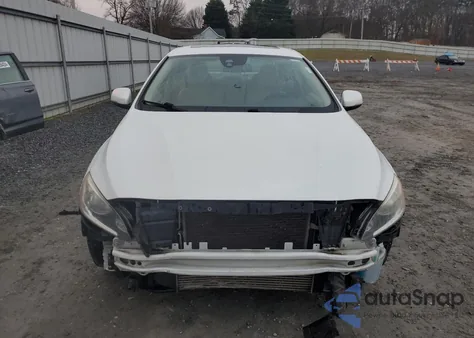 2014 Volvo S60 T5 from USA, damaged, VIN YV1612FS7E2289007